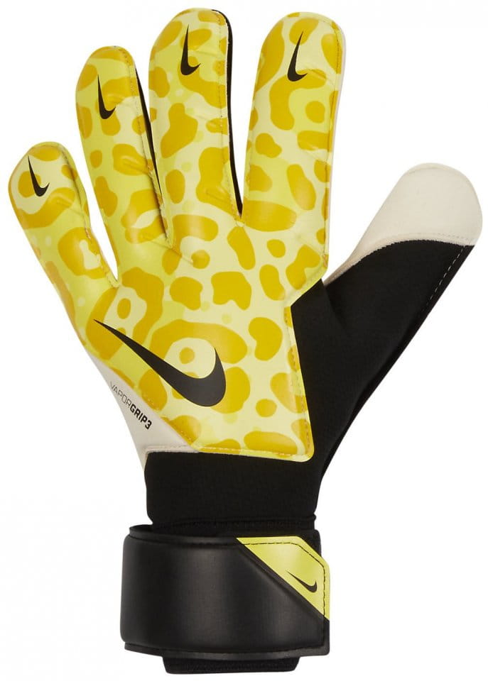 Goalkeeper's Nike Vapor Grip3 Goalkeeper Soccer Gloves