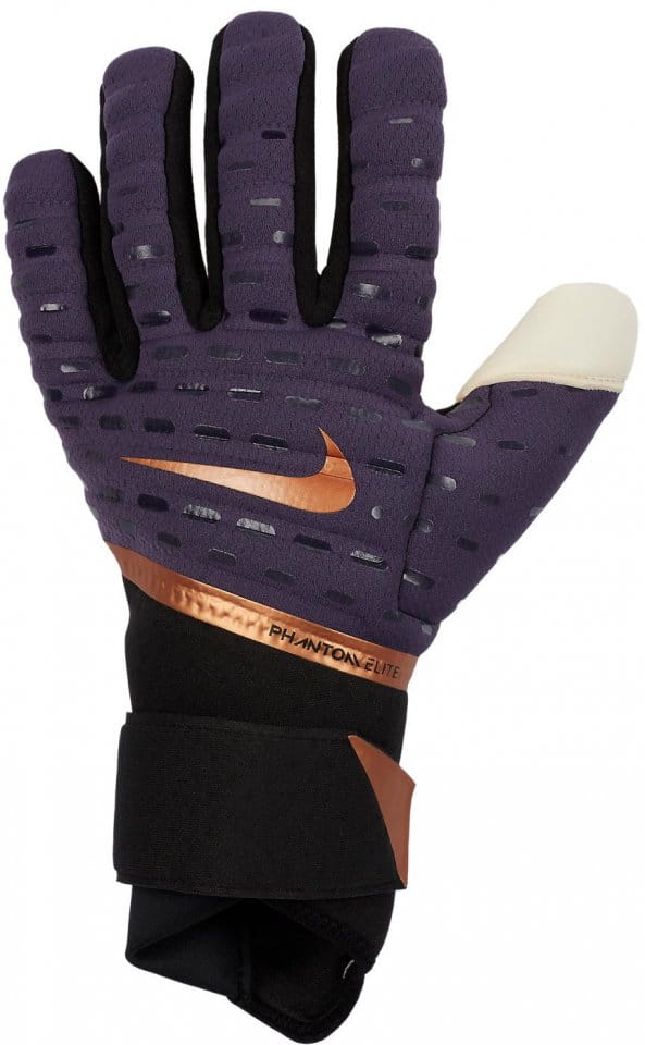 Goalkeeper's Nike Phantom Elite Goalkeeper Gloves